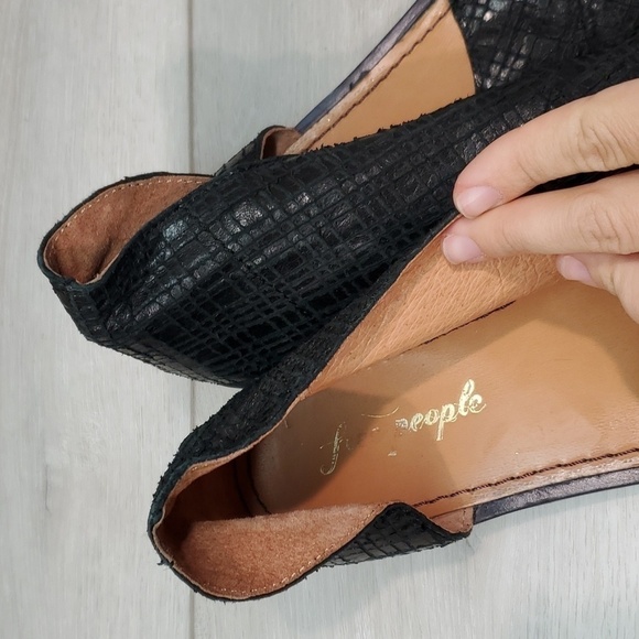 Free People Women Mont Blank Asym Ankle Leather Cut Side Flats shoes sz 39/8.5-9 - Picture 7 of 14